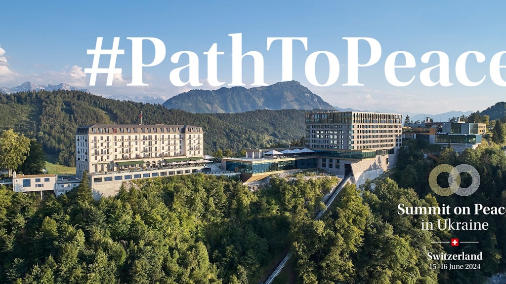 Bild aus der Vogelperspektive auf das Areal des Bürgenstocks hoch über dem Vierwaldstättersee.