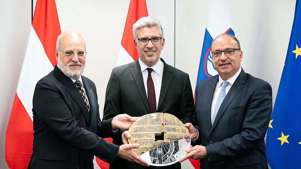 Von links nach rechts: Alexandre Fasel, Staatssekretär des EDA, Marko Štucin, slowenischer Staatssekretär für europäische Angelegenheiten, und Markus Dieth, Präsident der Konferenz der Kantonsregierungen.