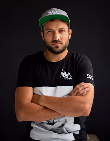 Portrait von Guillaume Legros alias Saype.