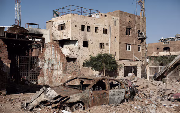 Aufnahme eines zerstörten Gebäudes im Sudan.