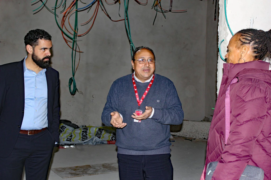 The photo shows Marco Andreu and SDC Director Patricia Danzi during their visit to the Caritas Baby Hospital in Bethlehem.