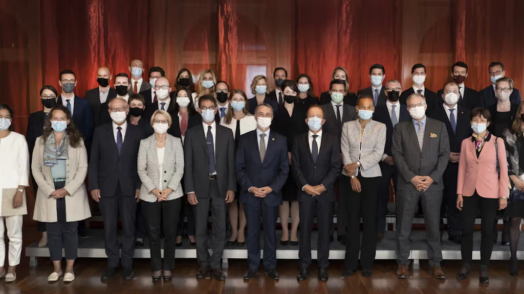 Group photo of all participants.