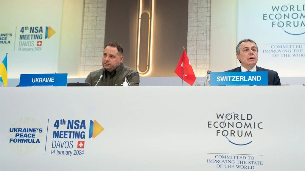 Federal Councillor Cassis speaks alongside the head of the Office of the President of Ukraine, Andriy Yermak.