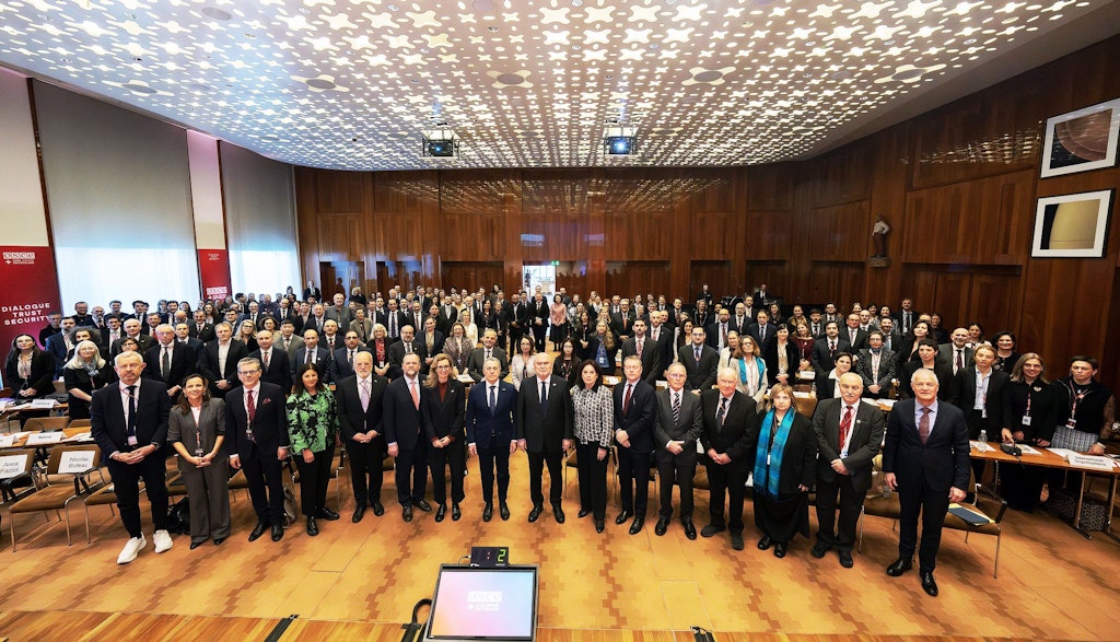 Group photo of participants at the St. Gallen conference.