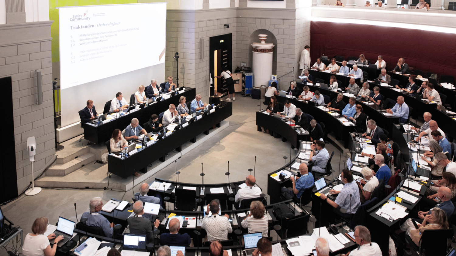 Le Conseil des Suisses de l’étranger lors d’une de ses réunions.