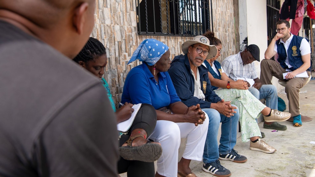 Des expertes et experts suisses s'engagent dans le monde entier pour la promotion de la paix, comme ici, pour l'Organisation des États Américains (OEA) dans le Cauca, en Colombie.