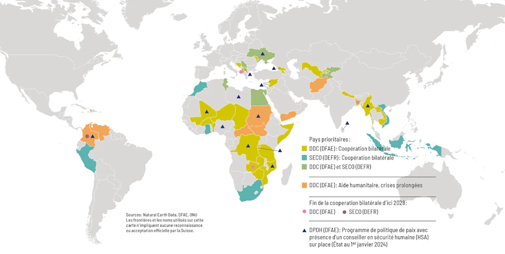 La carte met en évidence les pays définis comme prioritaires dans la stratégie de coopération internationale de la Suisse pour la période 2025-2028.