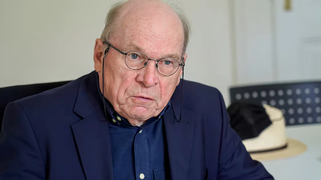 Portrait de l’Ambassadeur Toni Frisch.