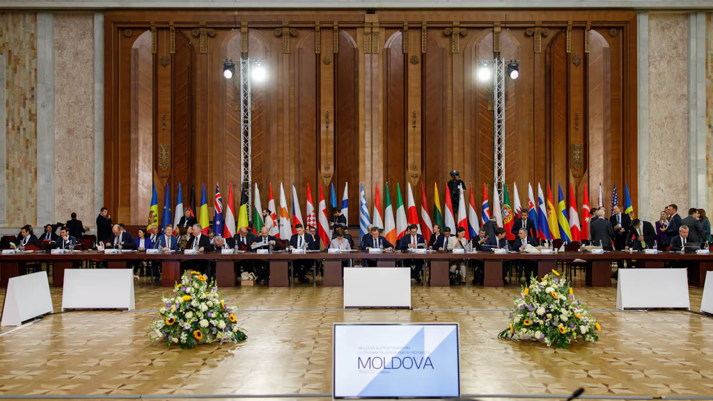 Foto della sala dove si è svolta la quarta edizione della «Moldova Support Platform» a Chisinau. 