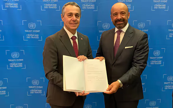 Il presidente della Confederazione Ignazio Cassis in occasione della consegna dello strumento di ratificazione a New York.
