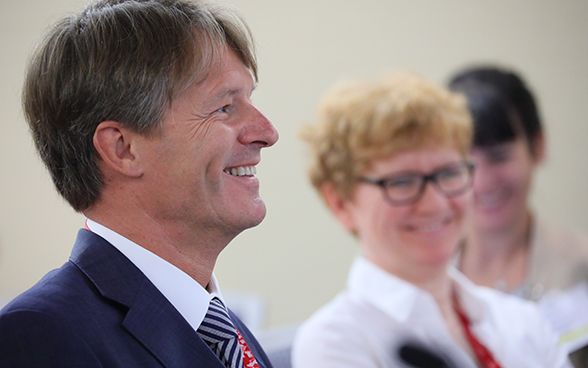 Benno Bättig, segretario generale del DFAE e presidente in carica dell’IHRA.