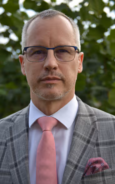 Ritratto di Simon Geissbühler, capo della Divisione Pace e diritti umani del DFAE.