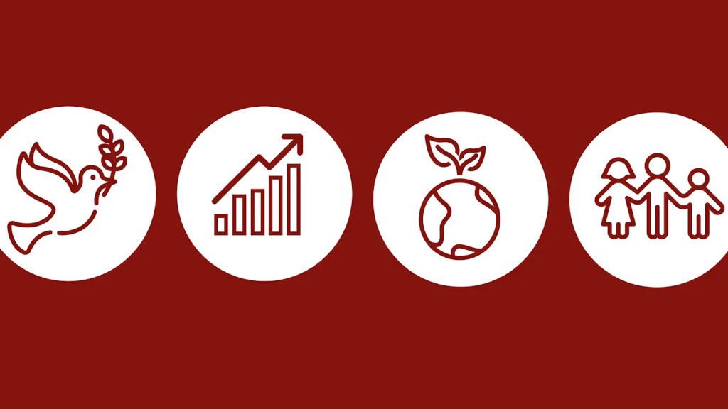 Elementi grafici illustrano i quattro punti principali della strategia.