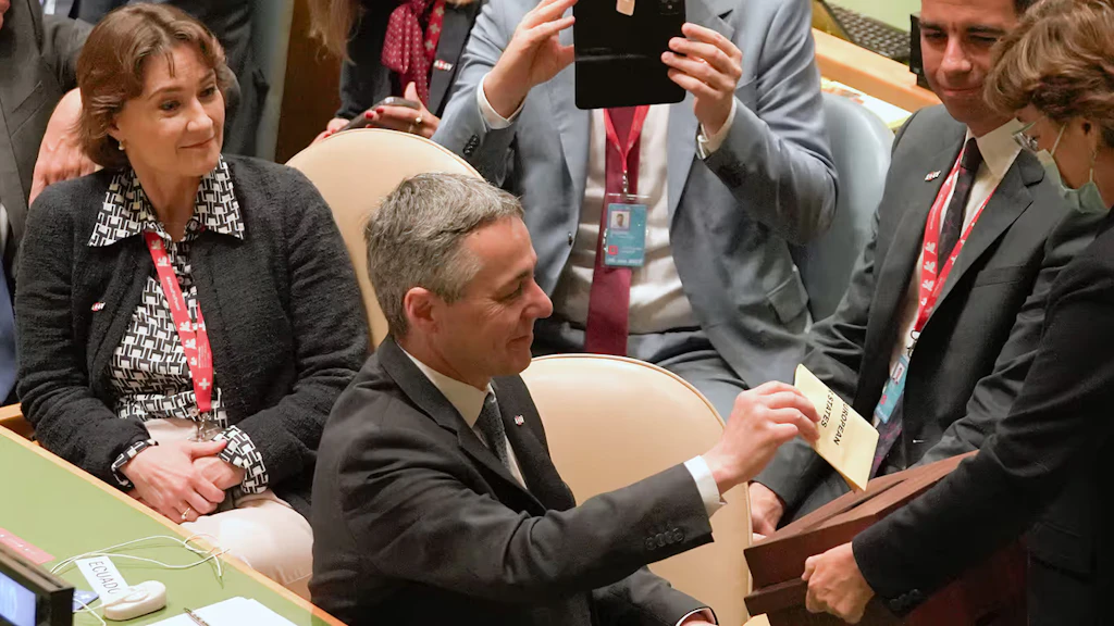 Il Presidente Ignazio Cassis vota all'Assemblea Generale delle Nazioni Unite a New York.