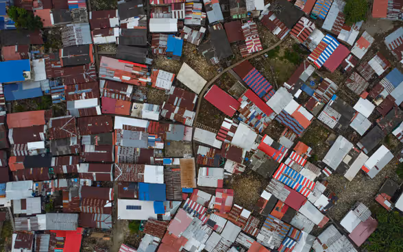 Veduta aerea di un quartiere a basso reddito nella città portuale colombiana di Tumaco.