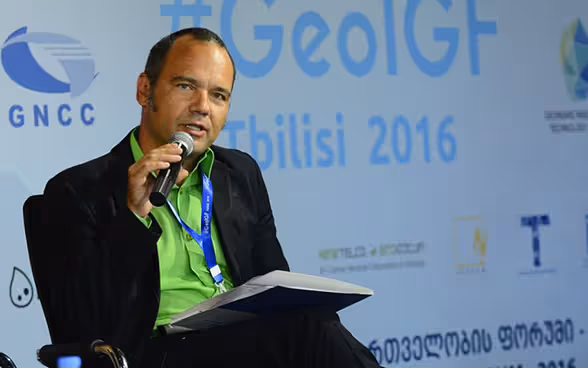 Primo piano di Thomas Schneider